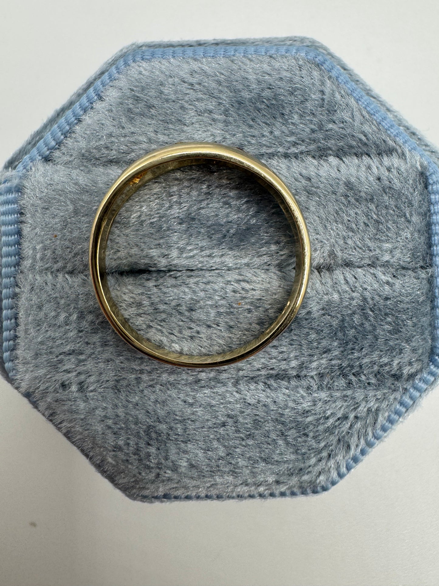 9ct gold citrine gypsy ring
