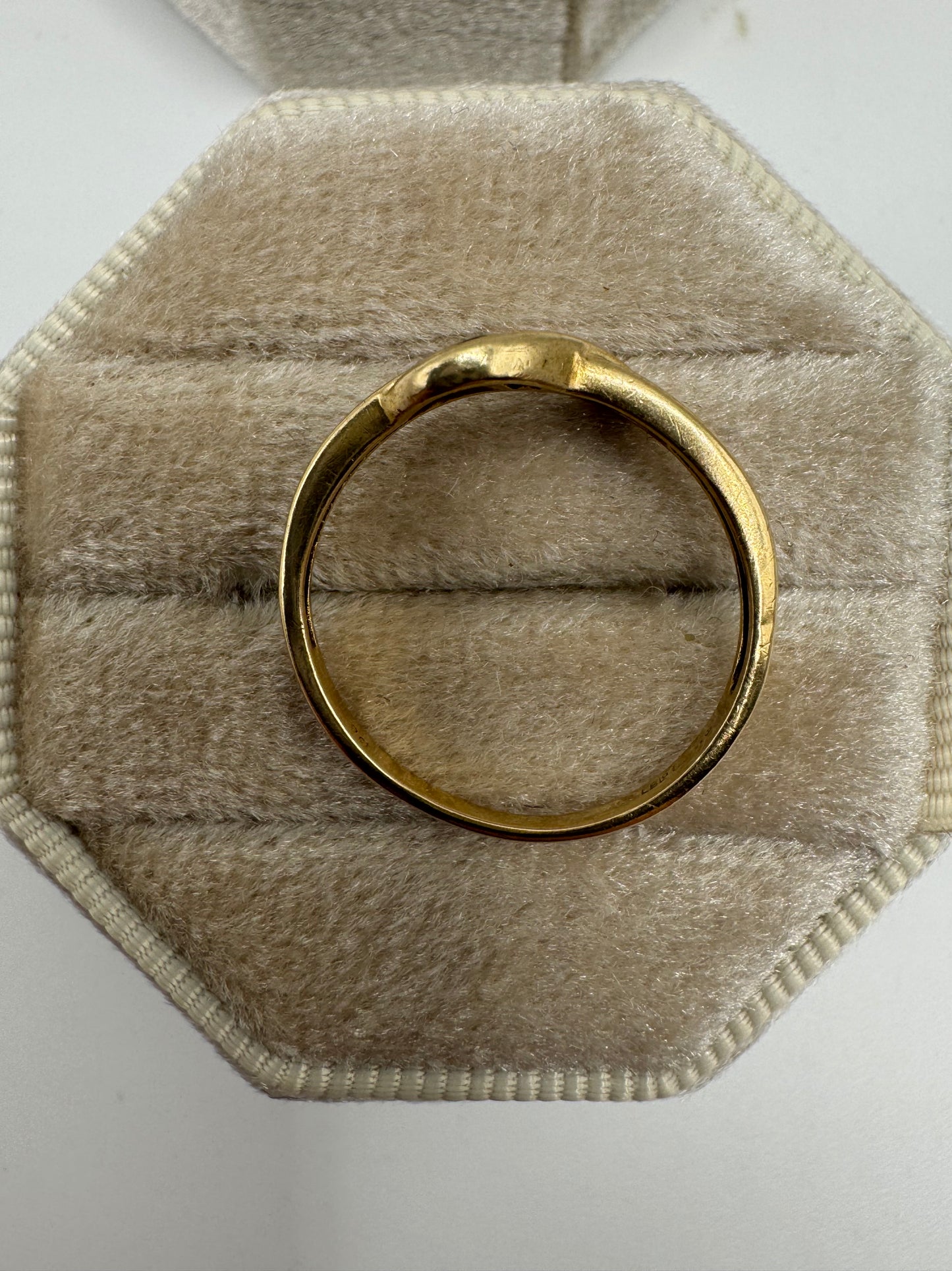 9ct gold sapphire and cz ring
