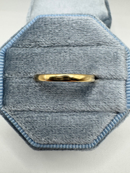 9ct gold plain band