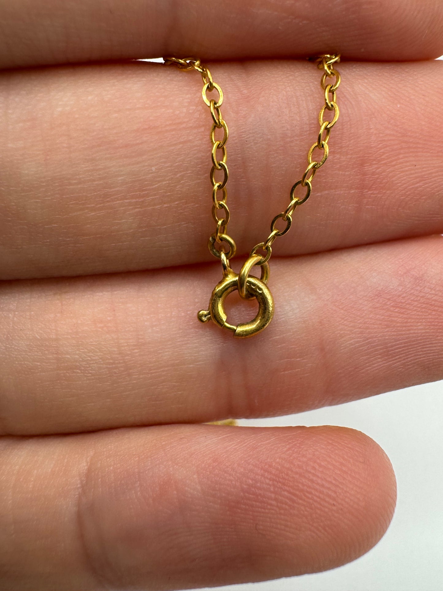 9ct gold chain 8 (16”)