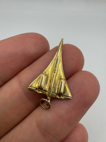 9ct gold Concorde pendant
