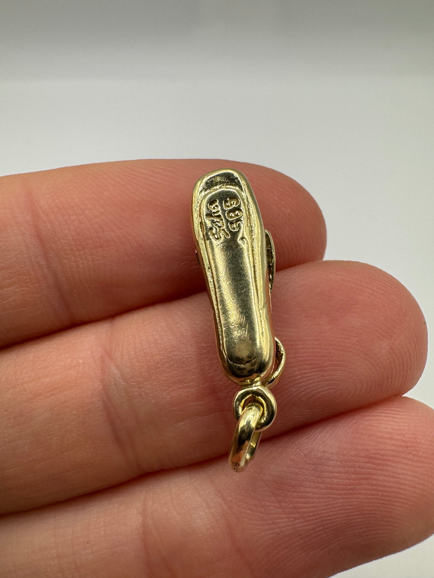 14ct gold shoe charm