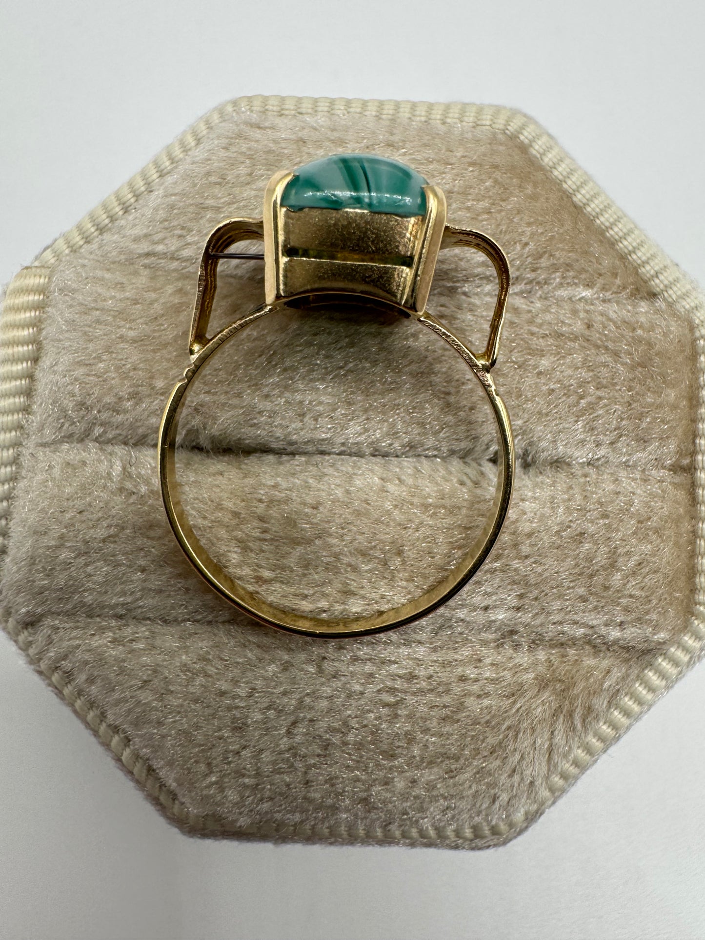 9ct gold agate ring