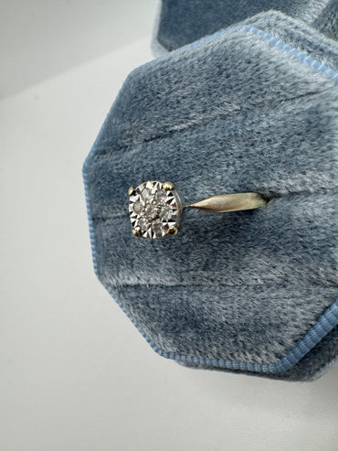 9ct gold diamond cluster ring