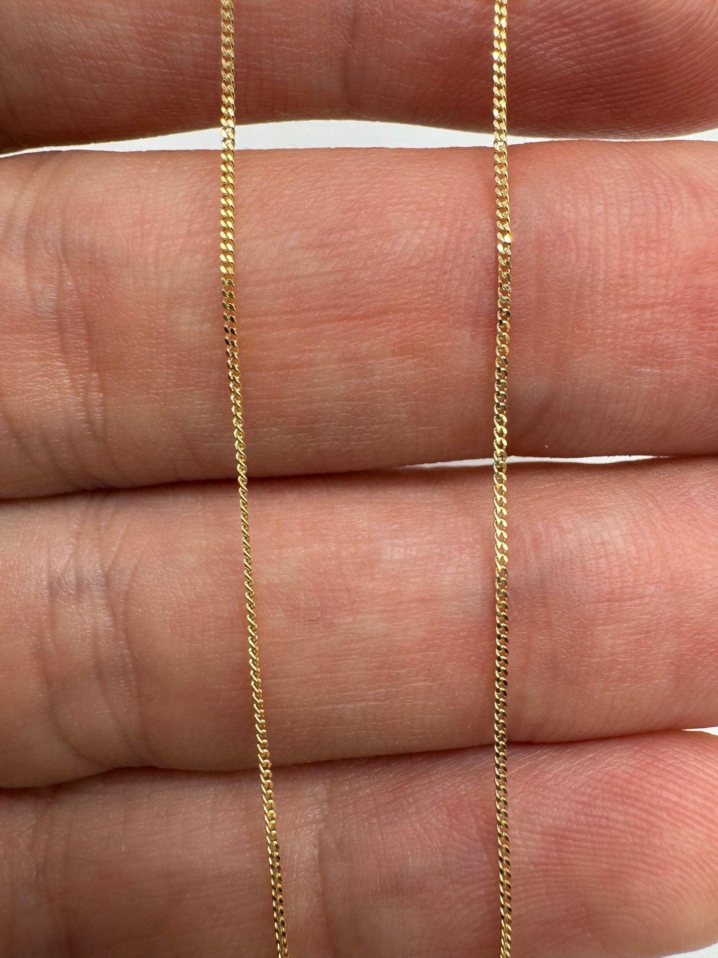 9ct gold curb chain 46 20”