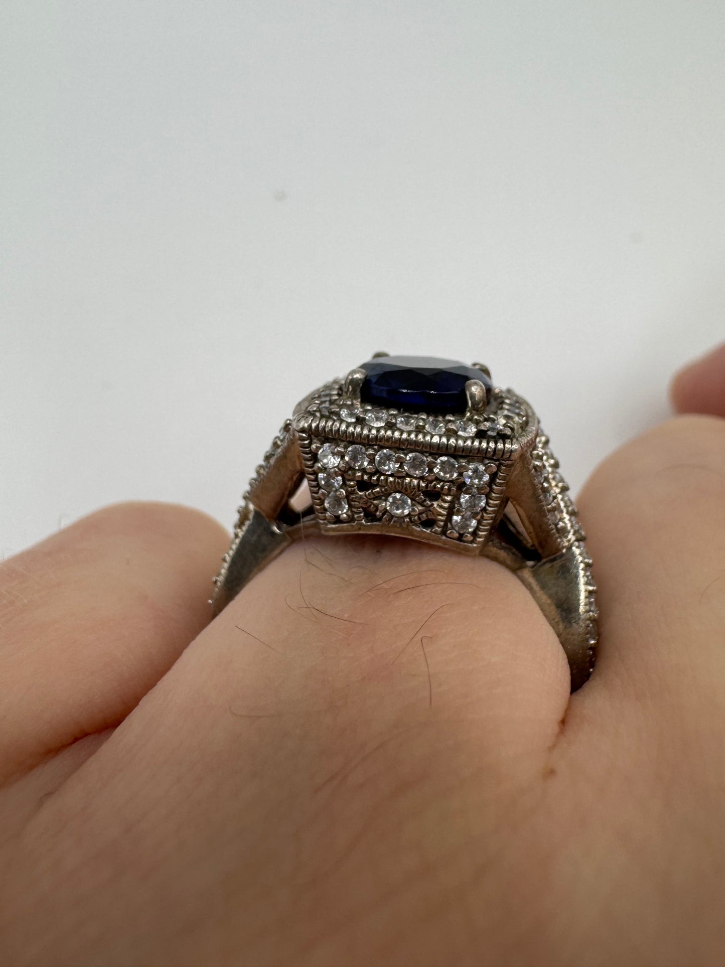 Silver gemstone ring