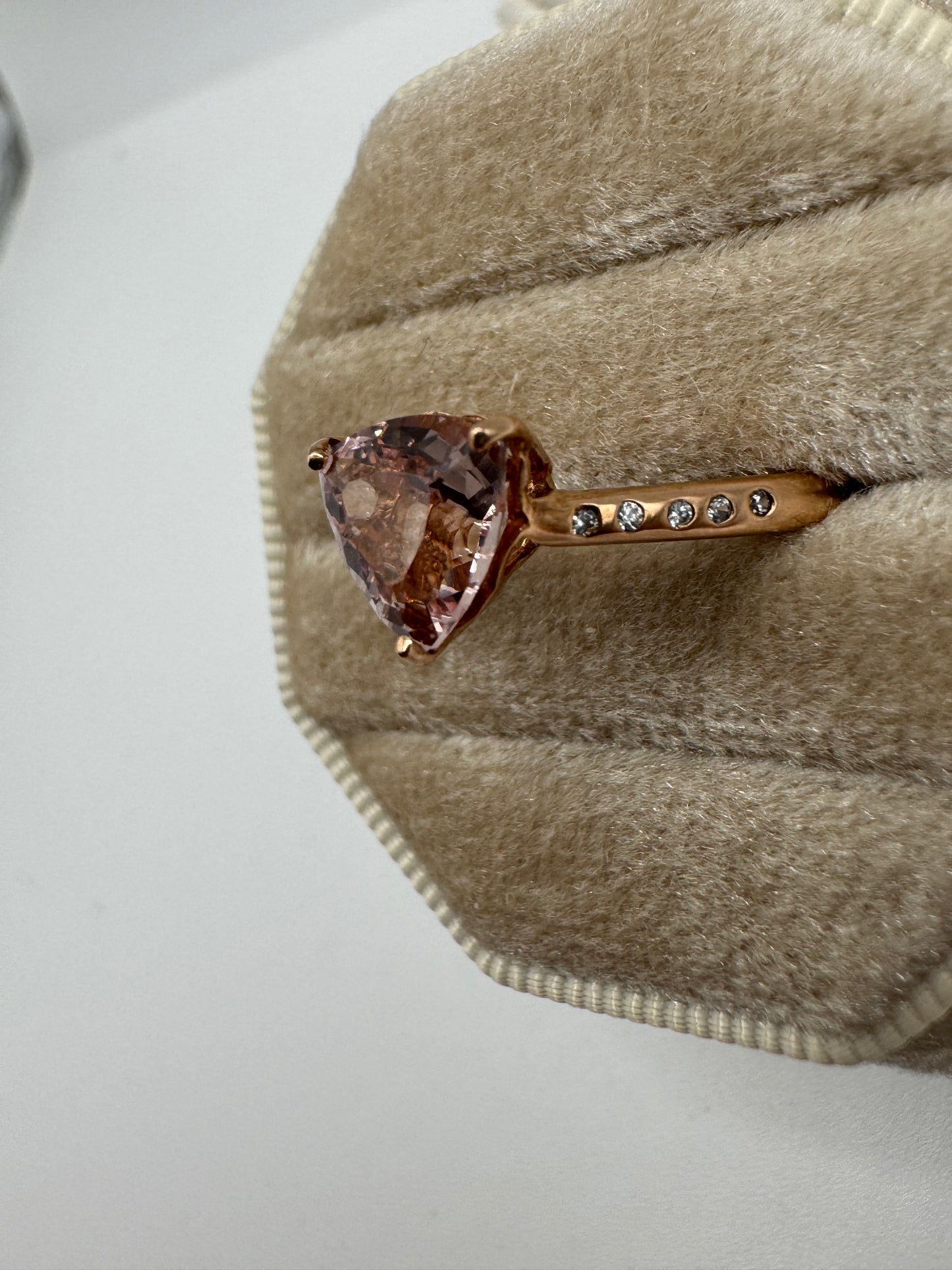 9ct rose gold pale amethyst and zircon ring