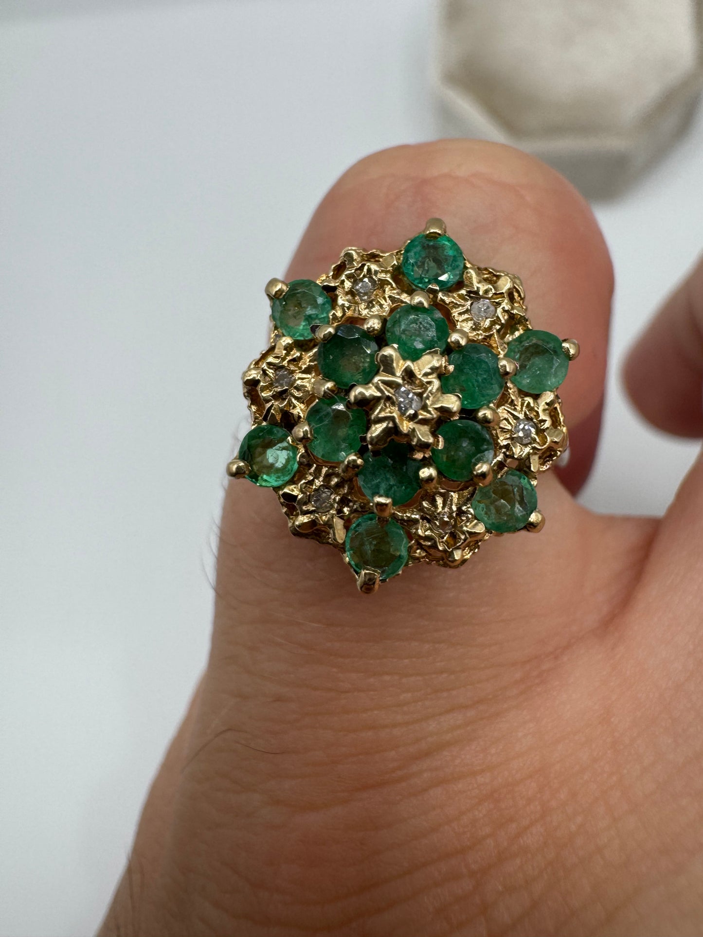 9ct gold emerald and diamond cluster ring