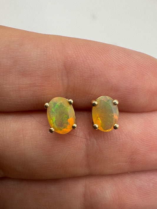 9ct gold opal earrings