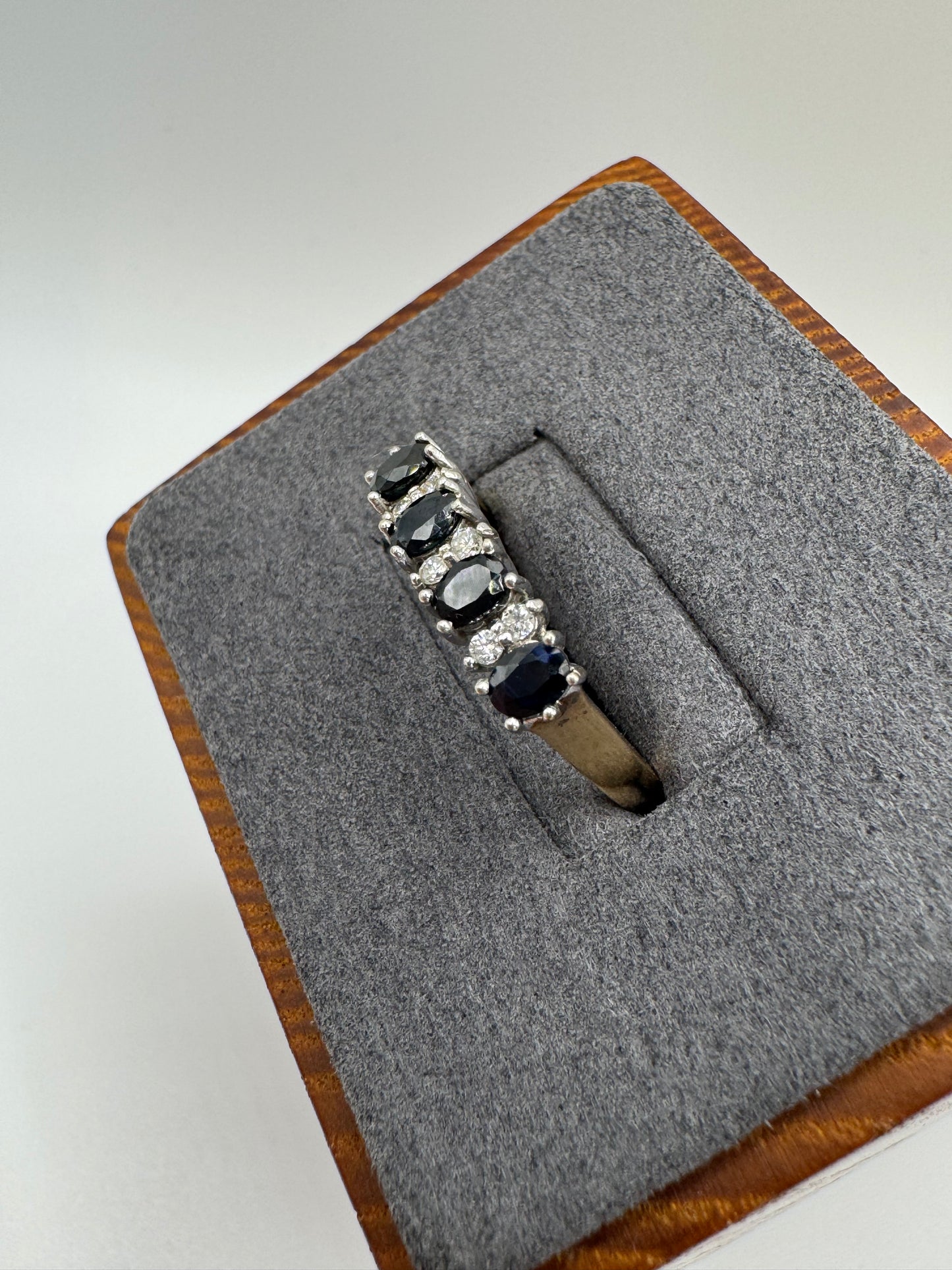 9ct gold sapphire and diamond ring