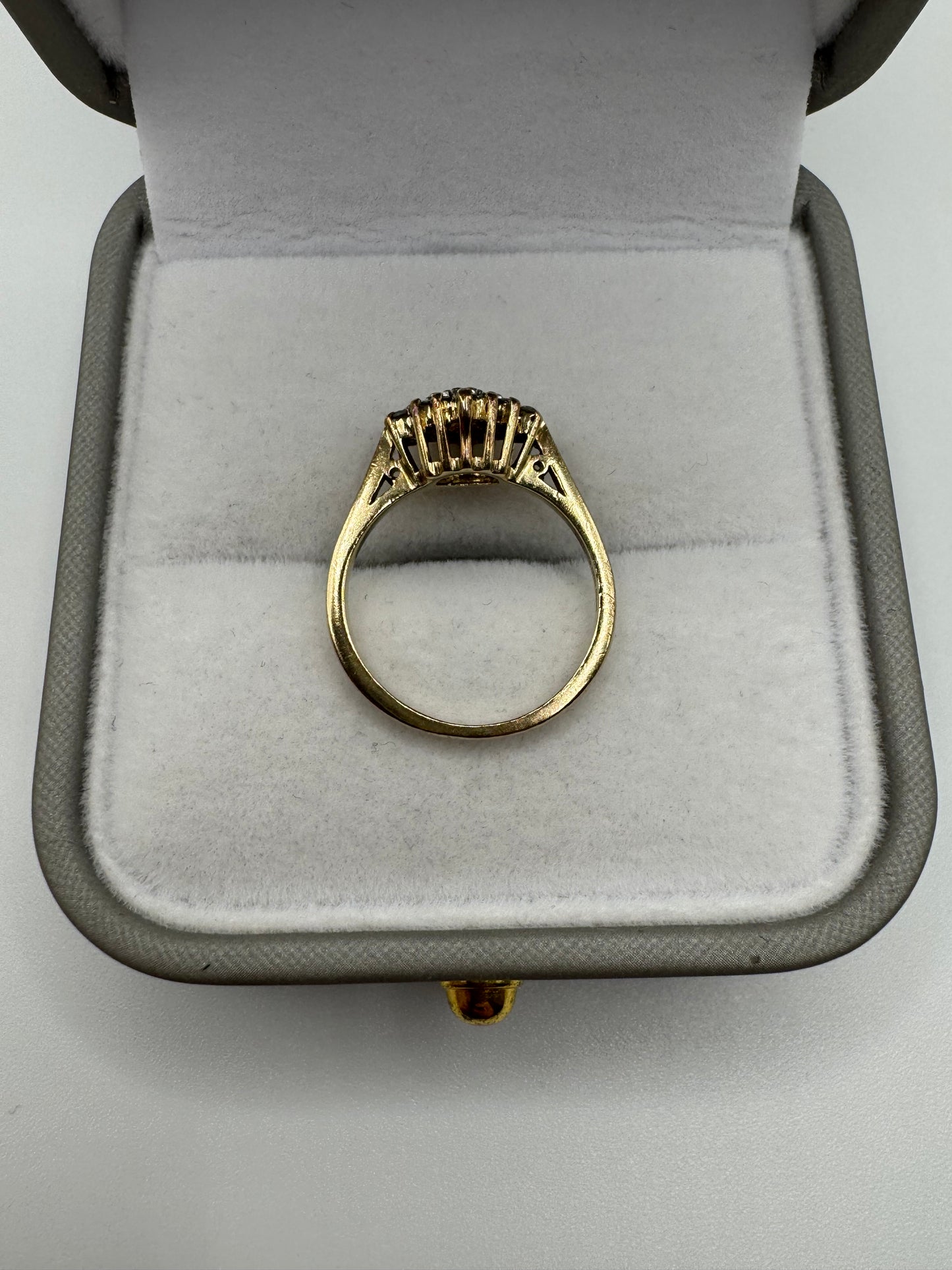 9ct gold diamond cluster ring