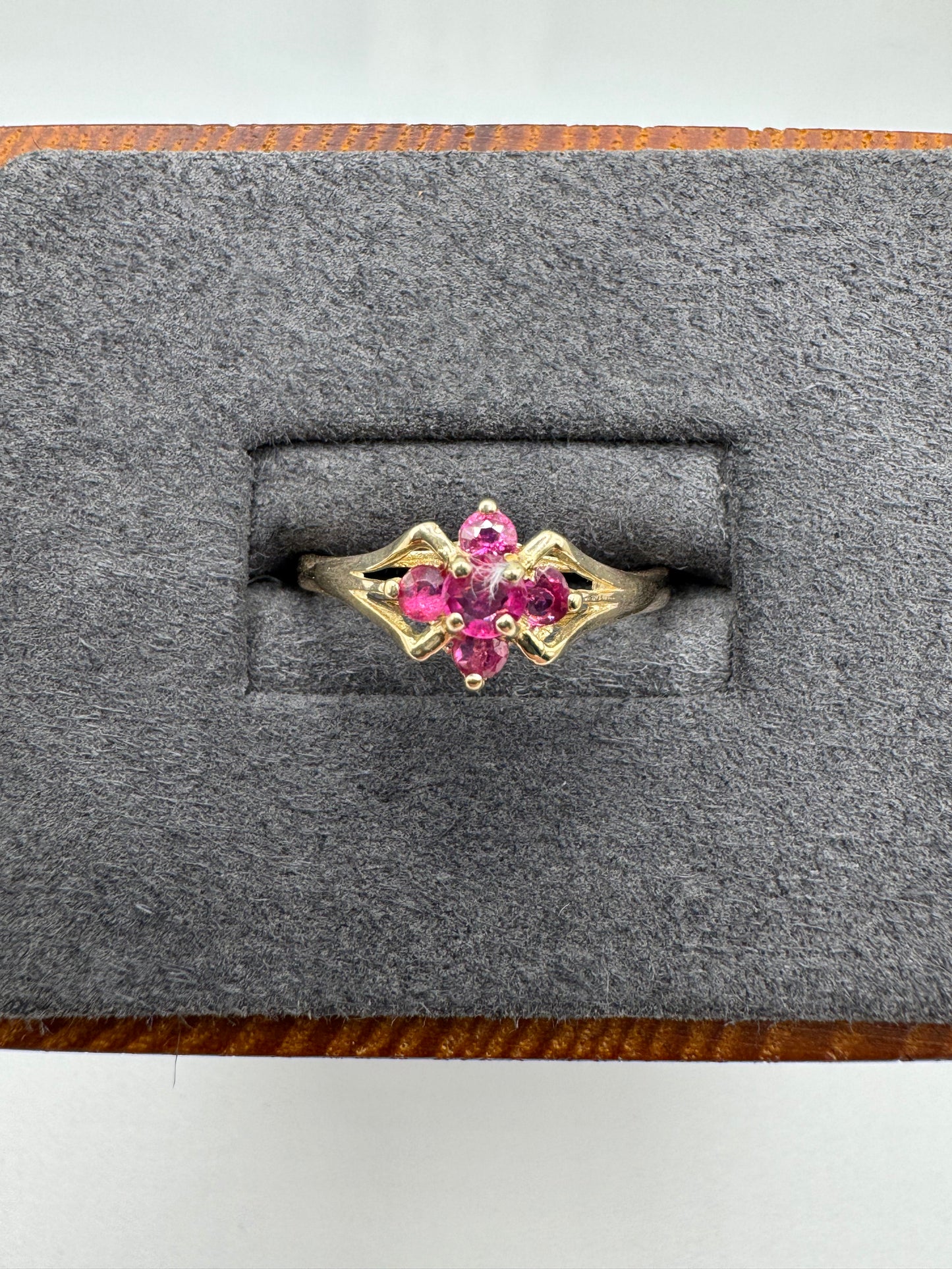 9ct gold ruby cluster ring