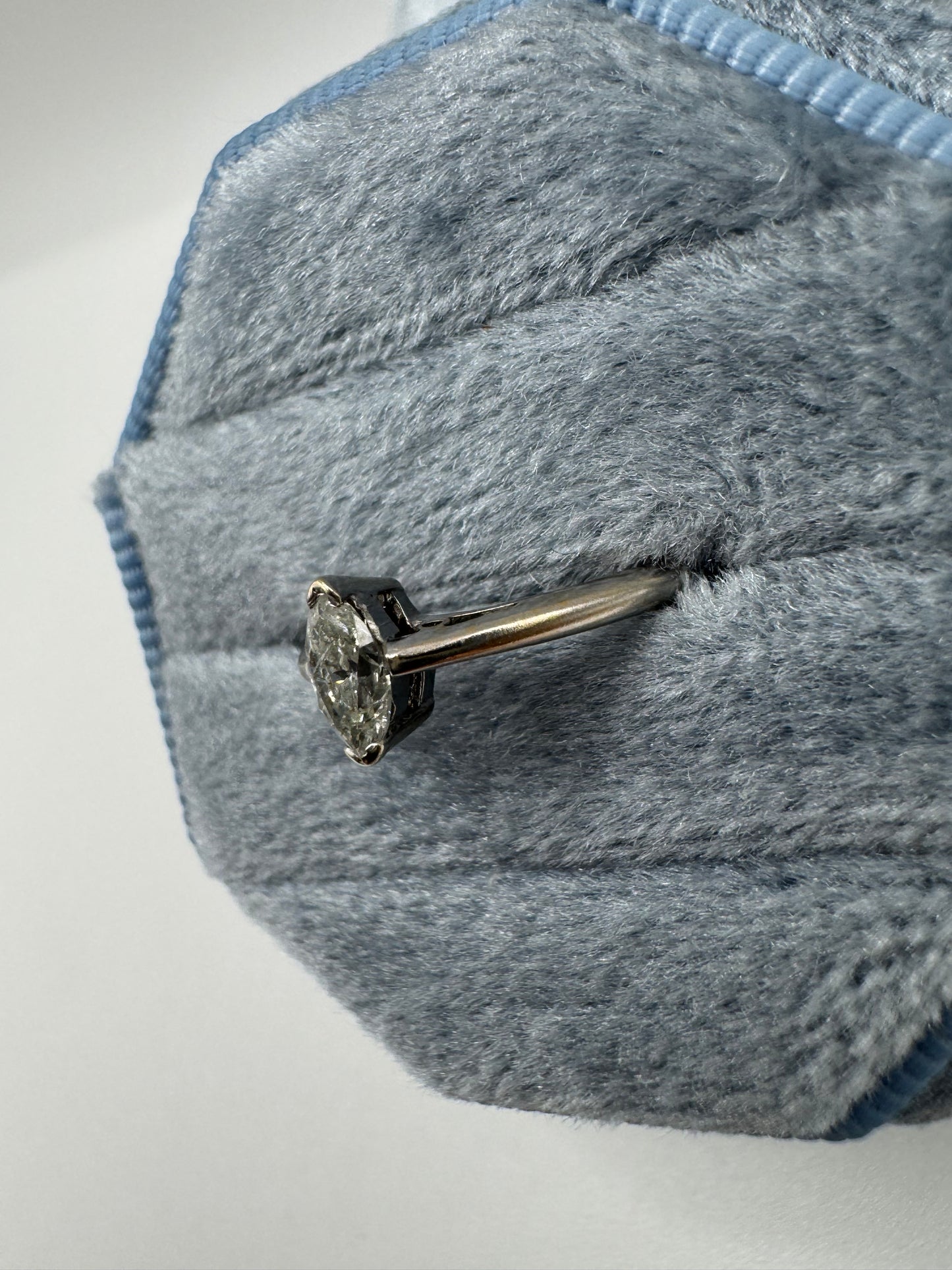 9ct white gold diamond ring