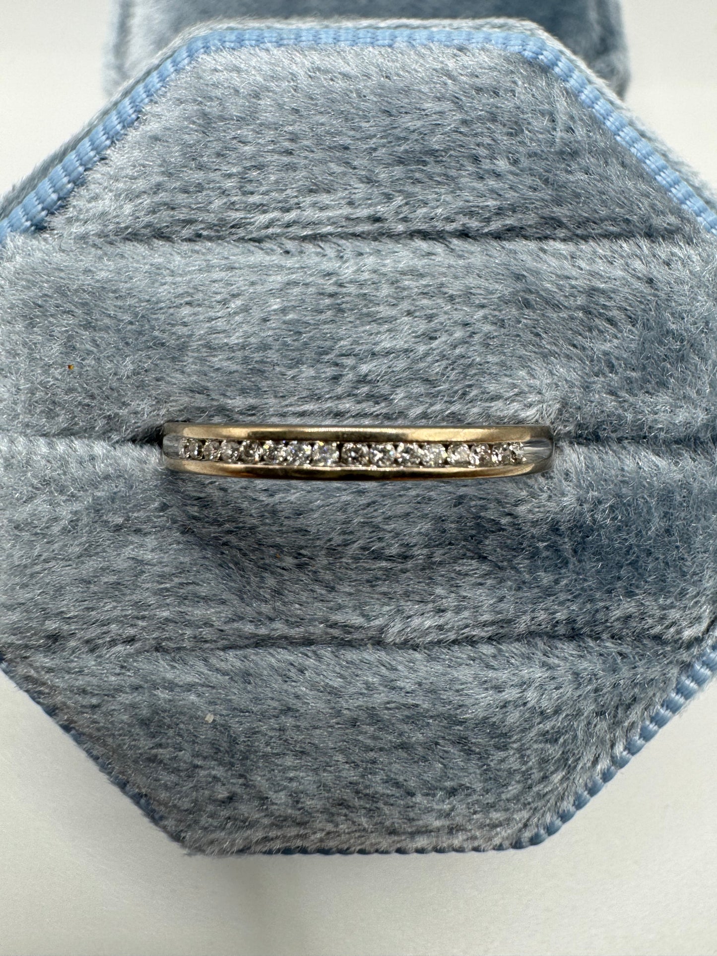 9ct white gold diamond ring