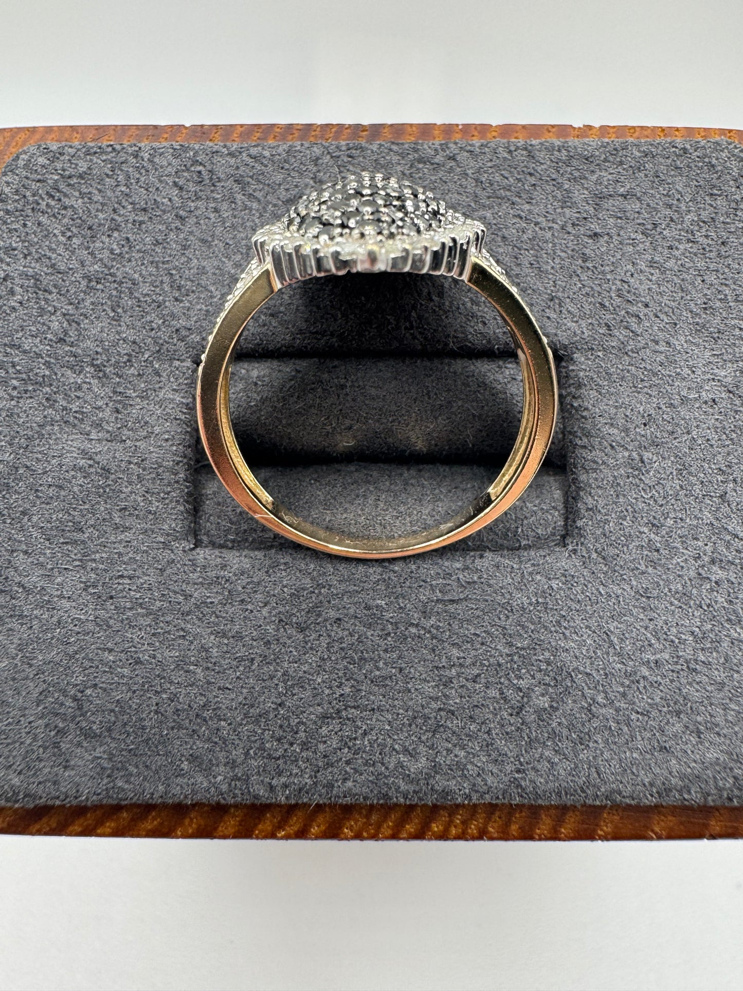 9ct gold diamond cluster ring