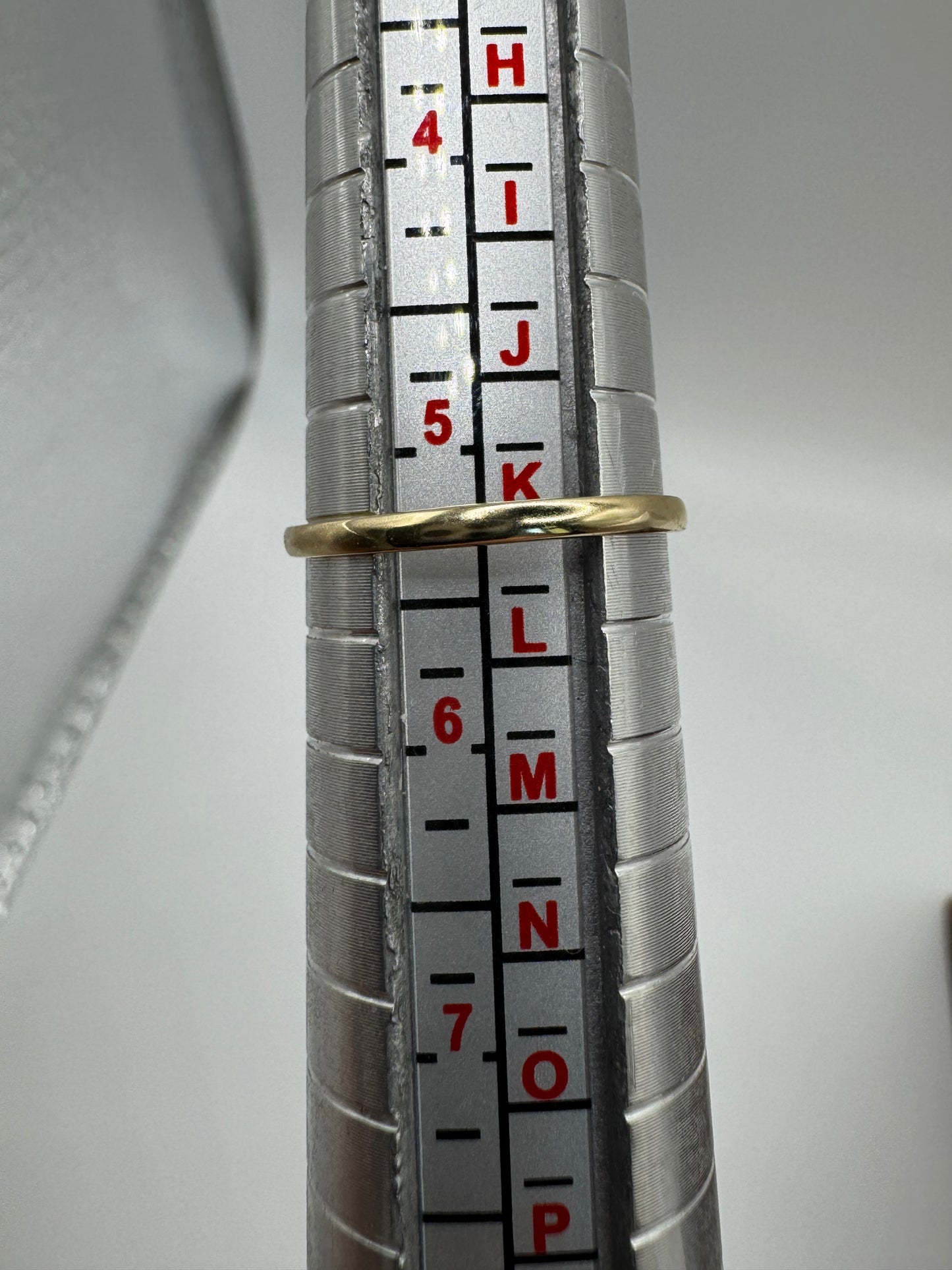 9ct gold topaz and diamond ring