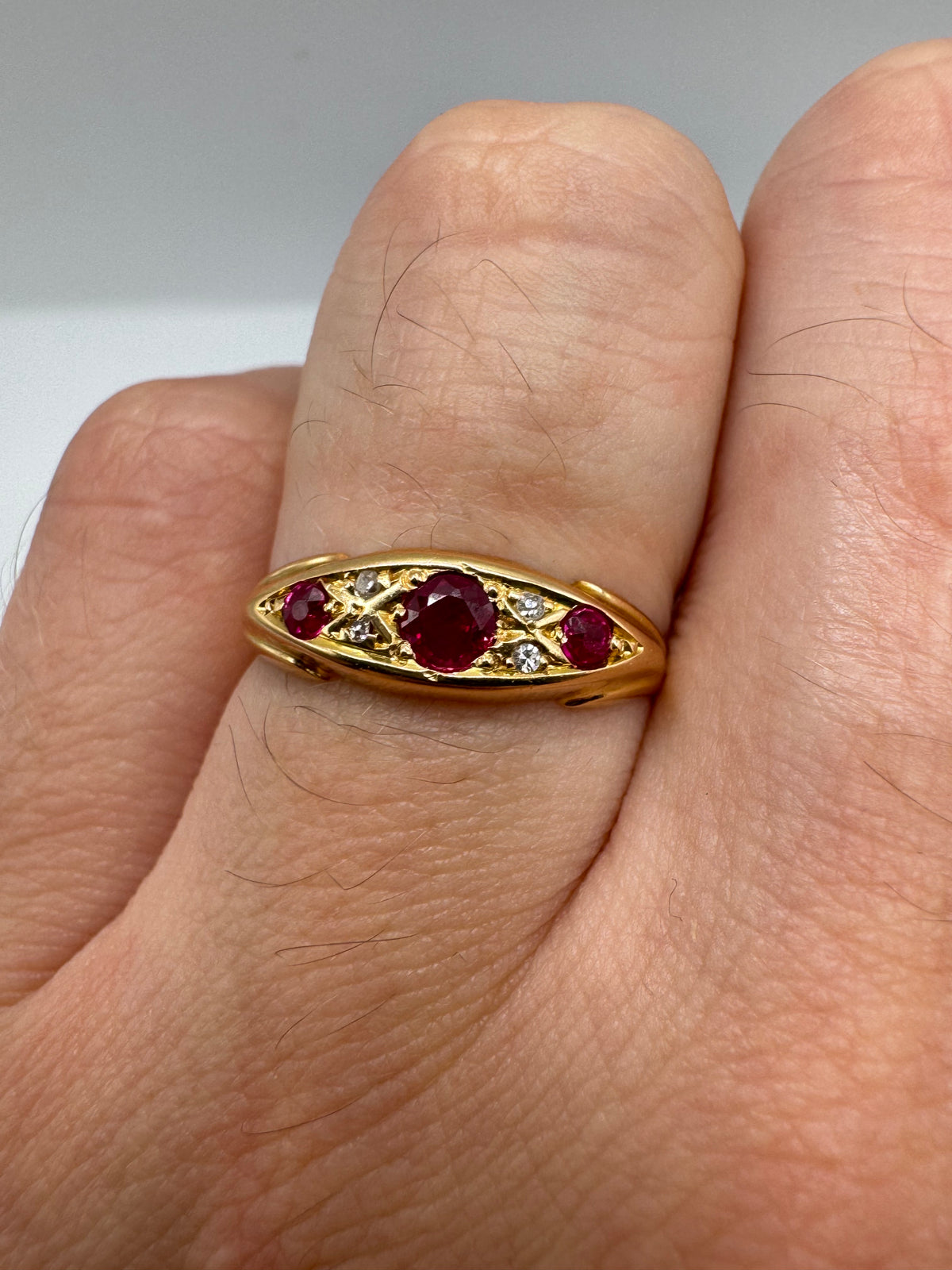 Antique 18ct gold ruby and diamond ring