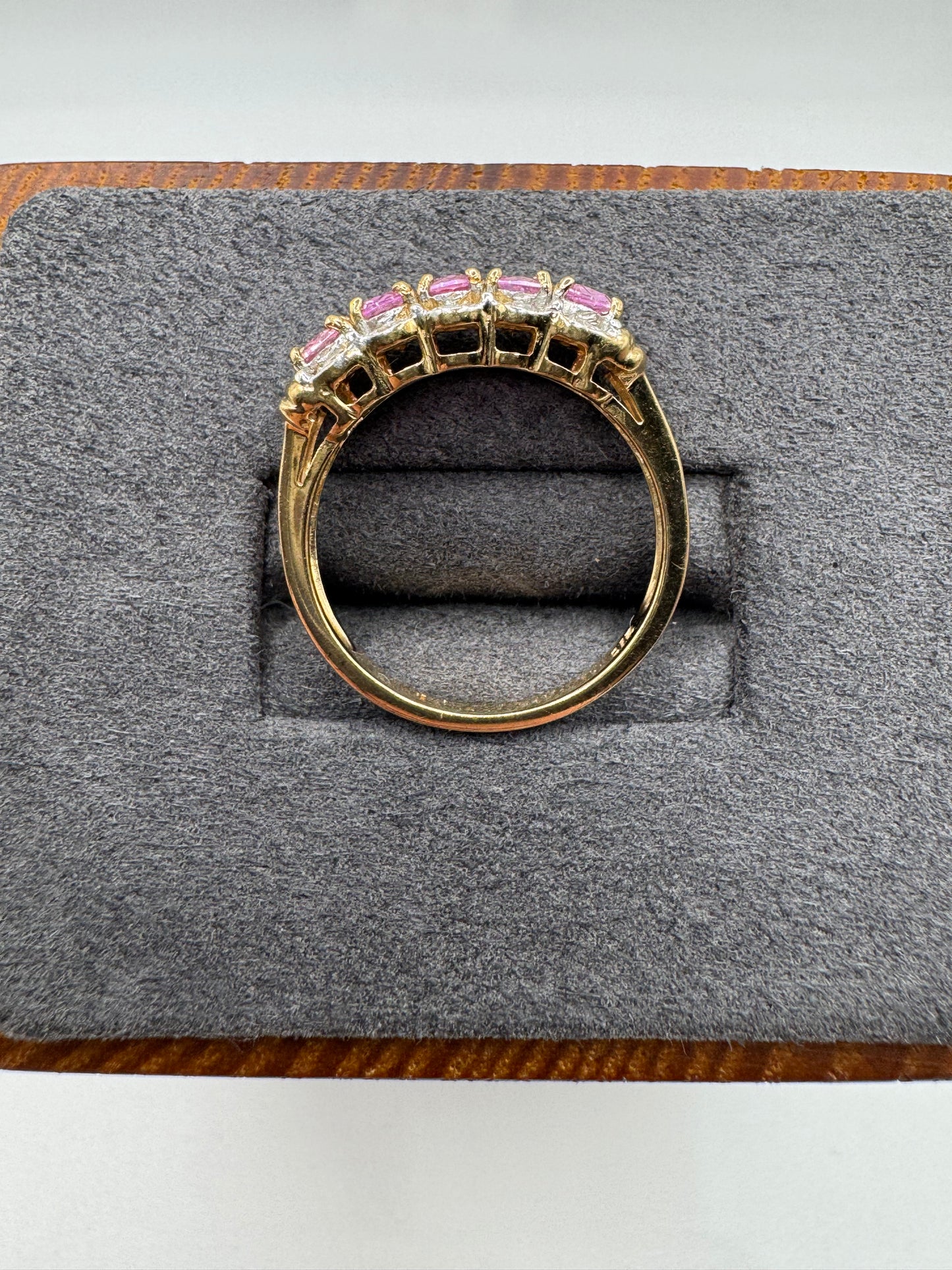 9ct gold pink sapphire and diamond ring