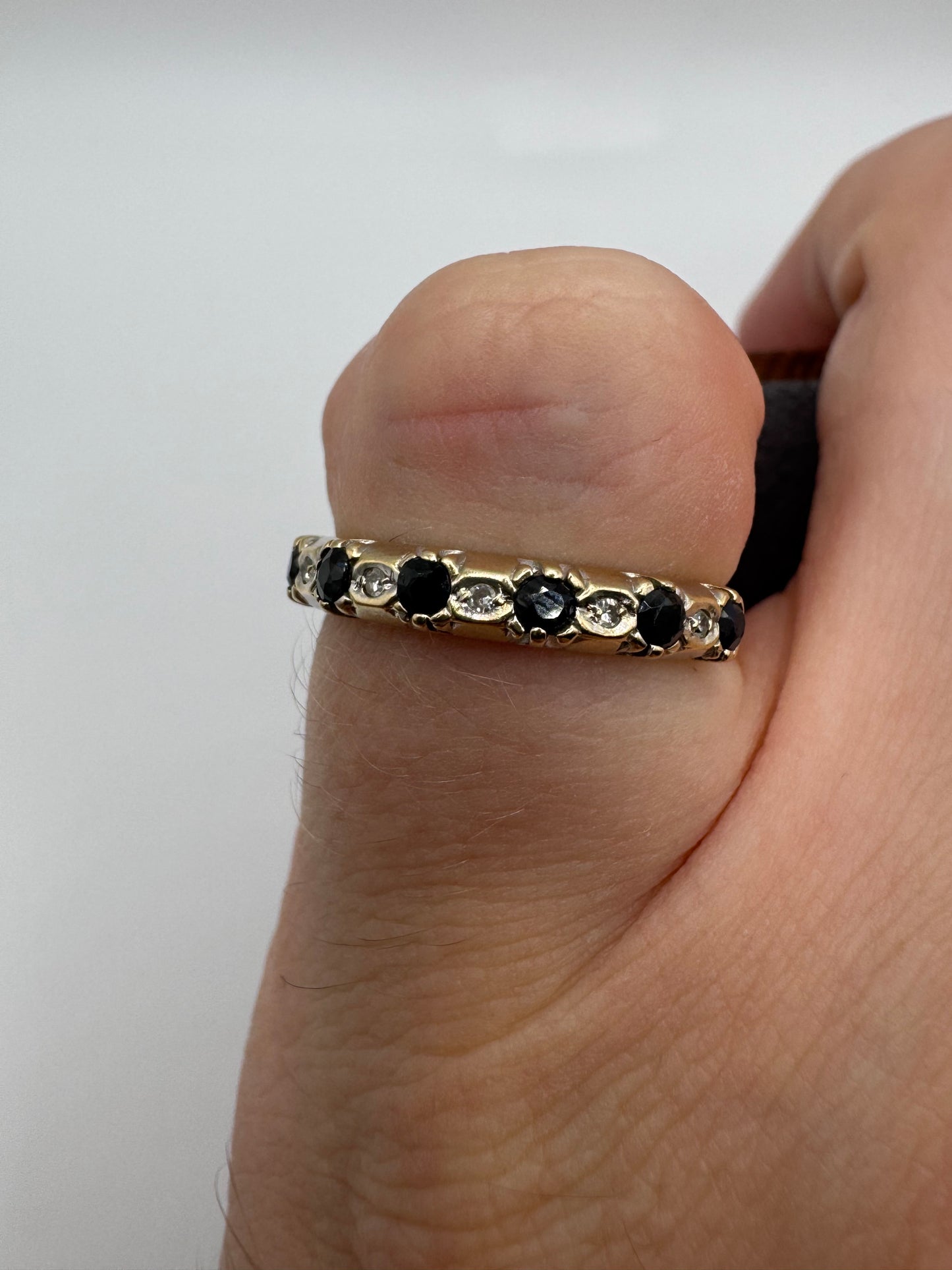 9ct gold sapphire and diamond ring