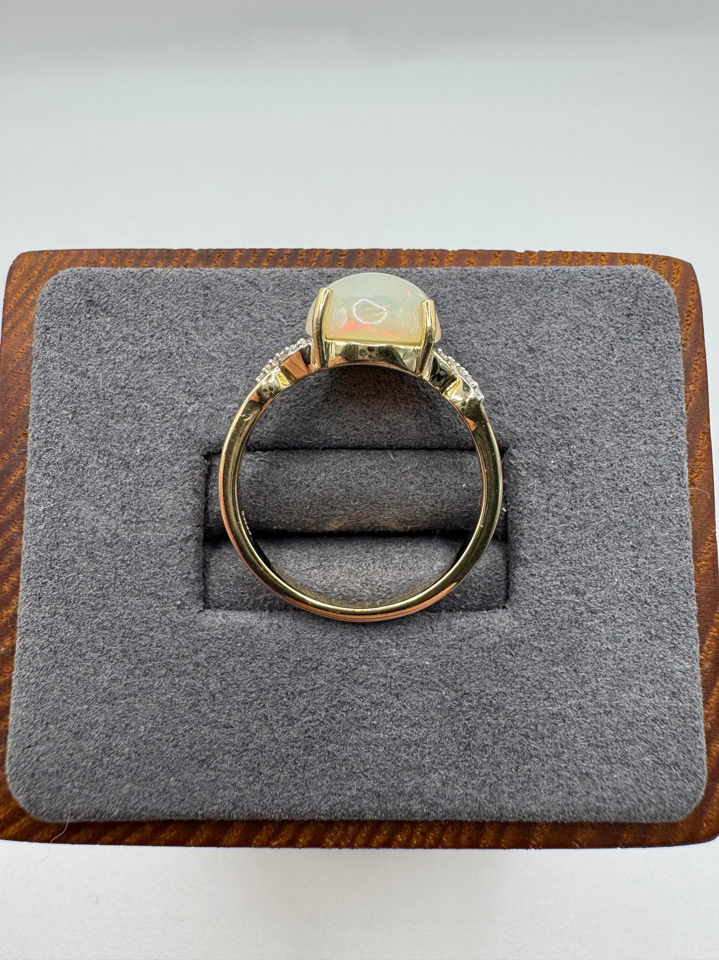 9ct gold opal and diamond ring