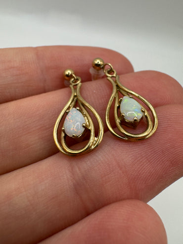 9ct gold opal earrings