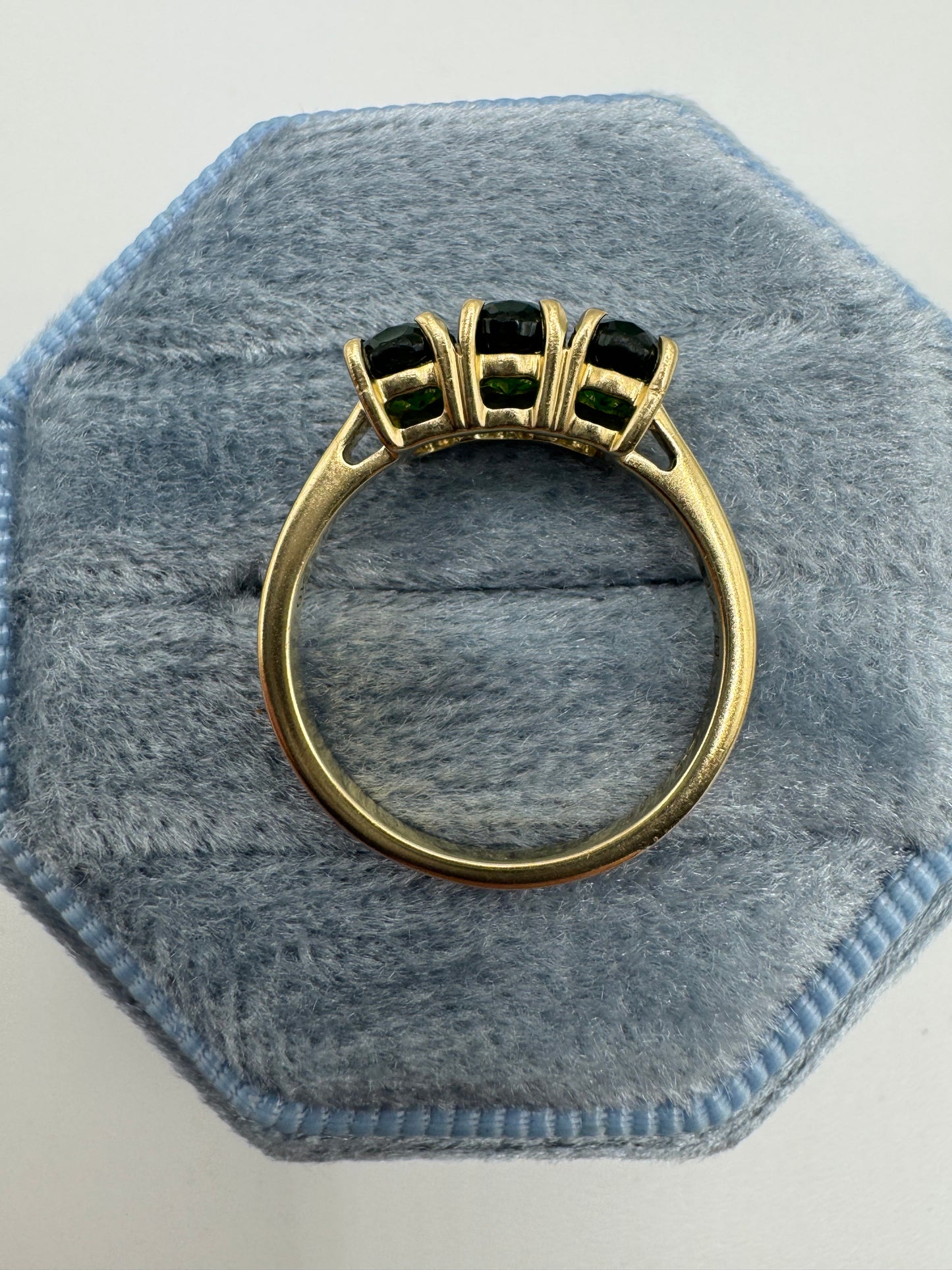 9ct gold diopside ring