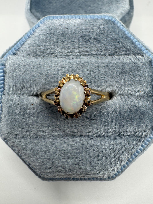 9ct gold opal ring