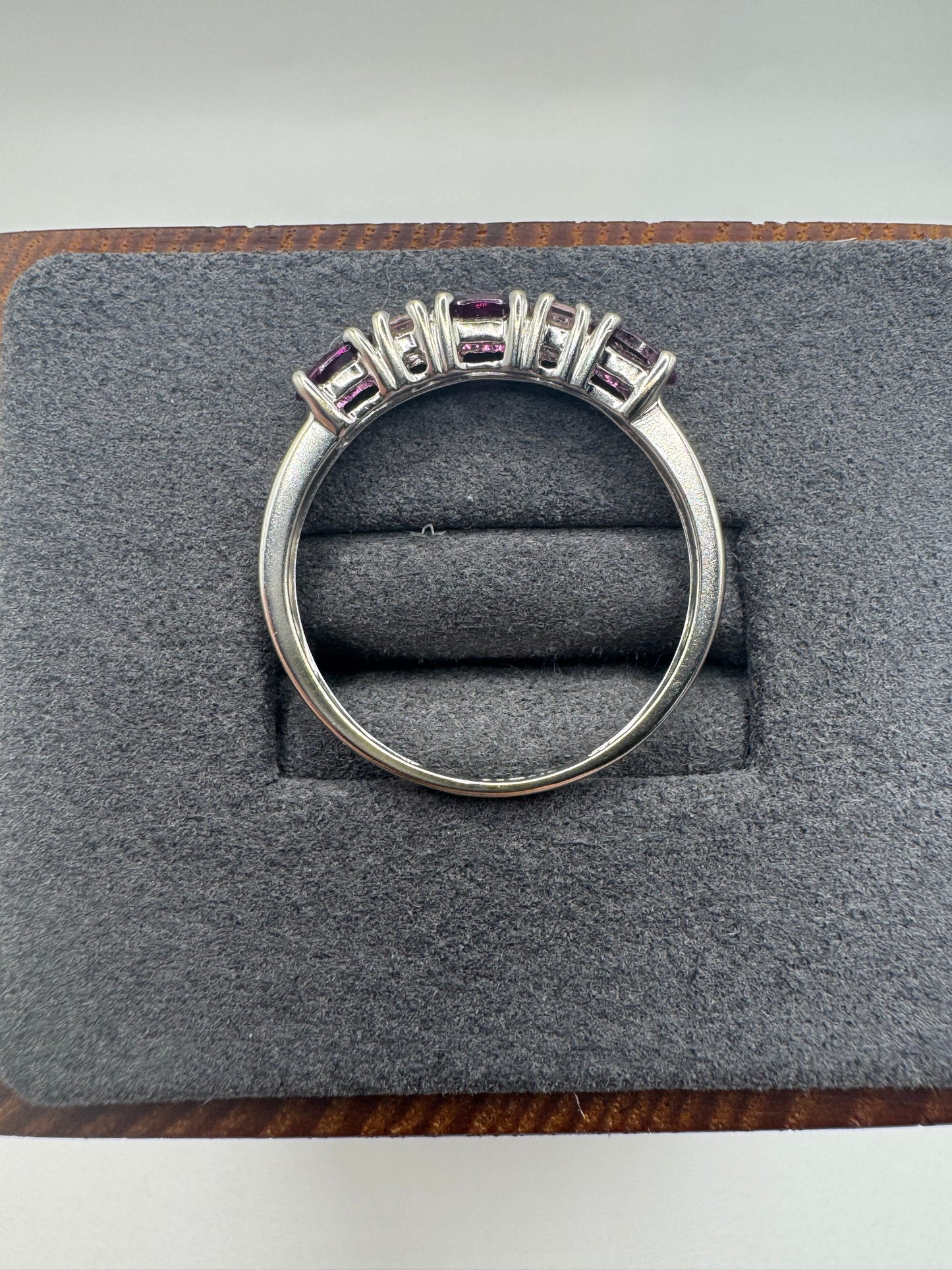 9ct white gold almandine garnet and topaz ring