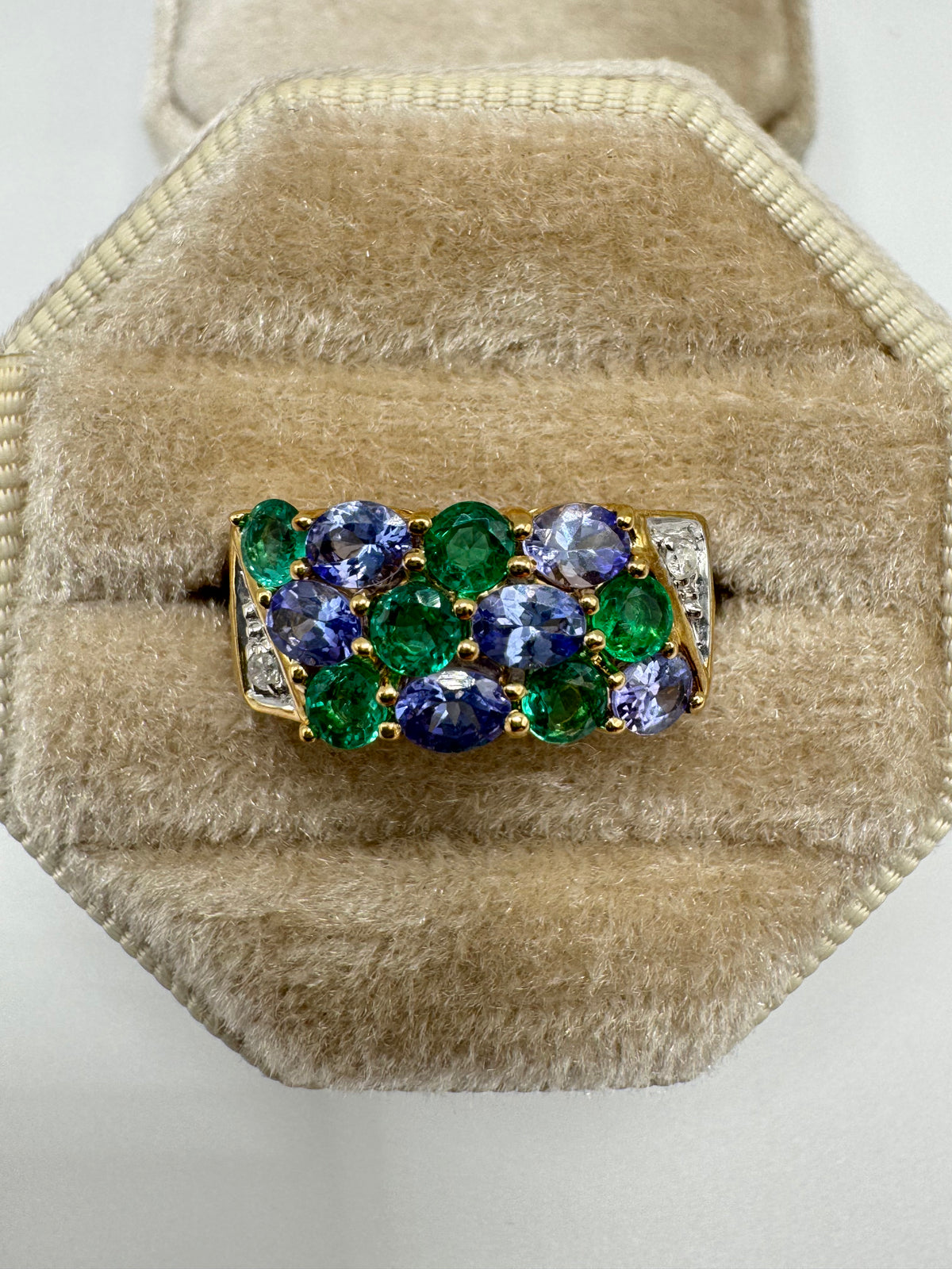 9ct gold emerald, tanzanite and diamond ring