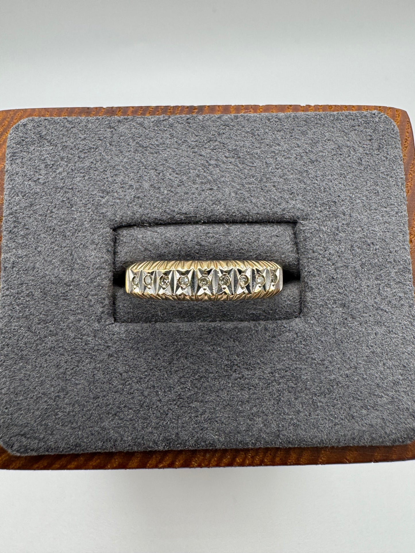 9ct gold diamond ring