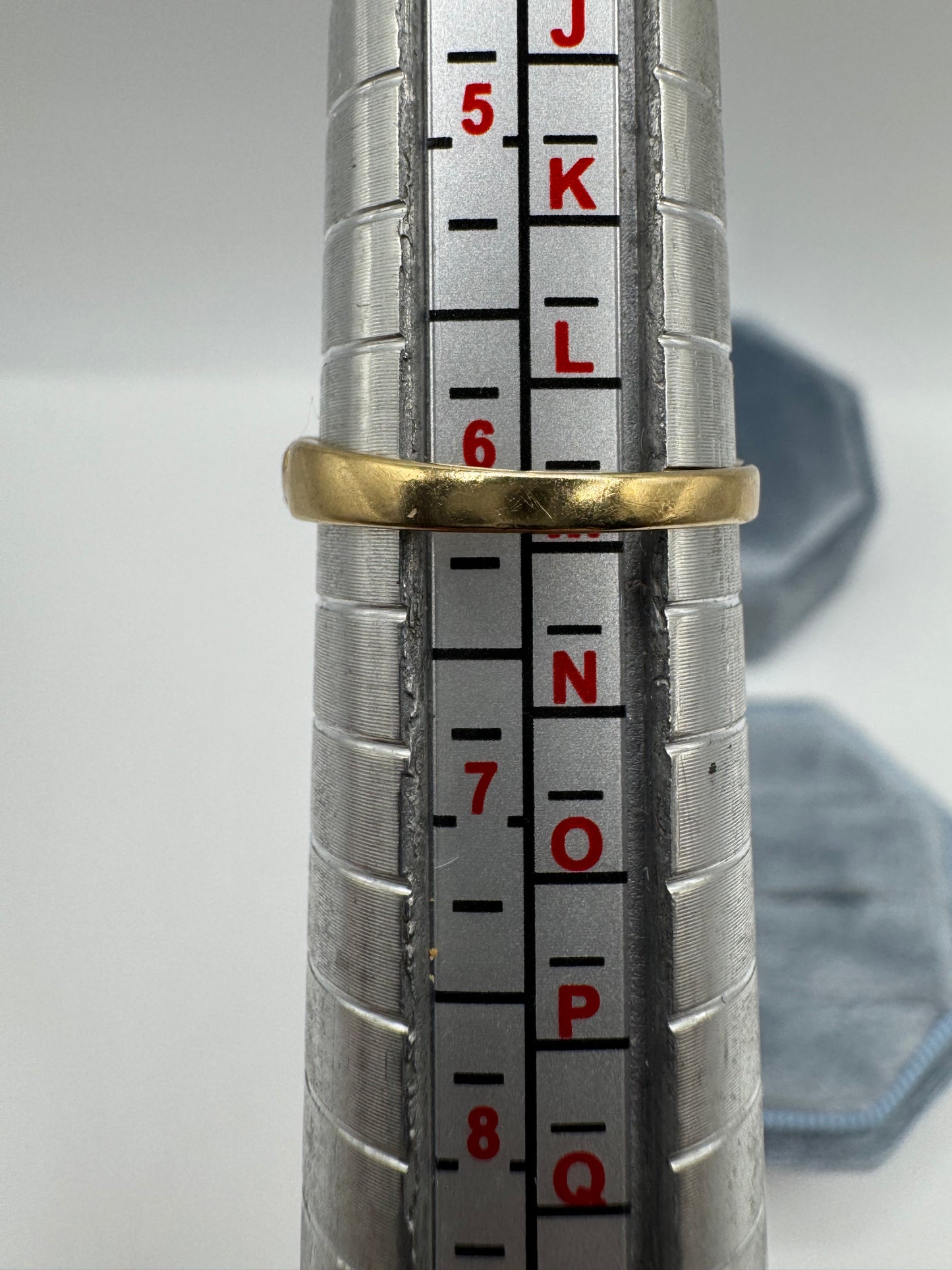 9ct gold diamond ring