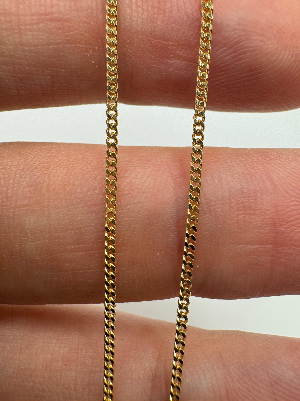 9ct gold curb chain 40 20”