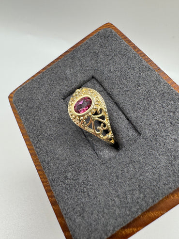 9ct gold pink topaz ring