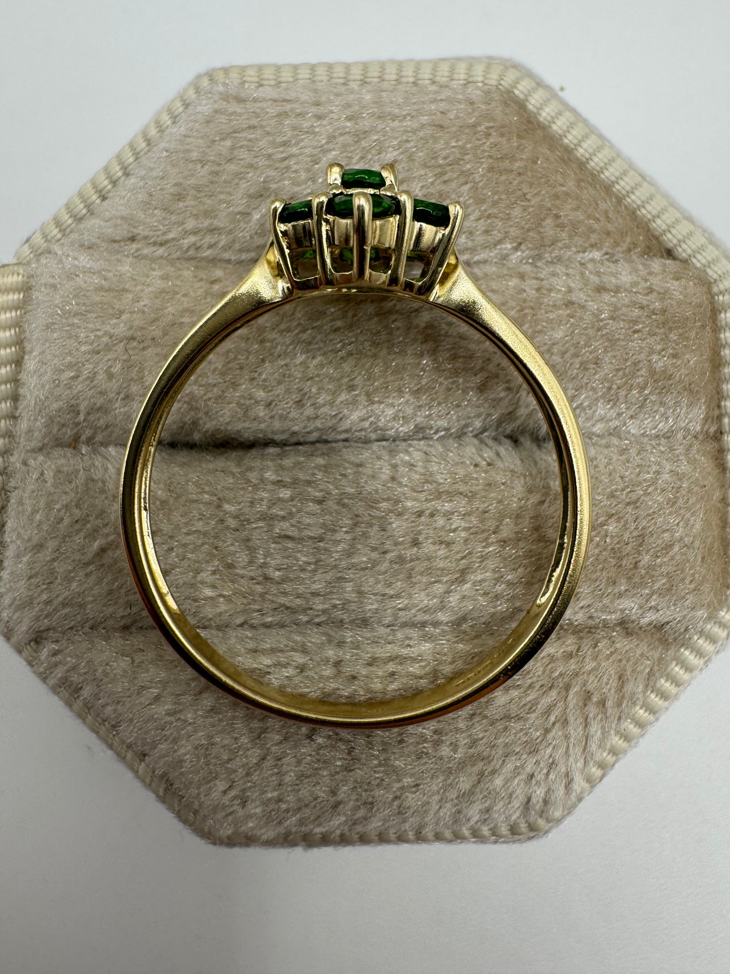 9ct gold diopside cluster ring