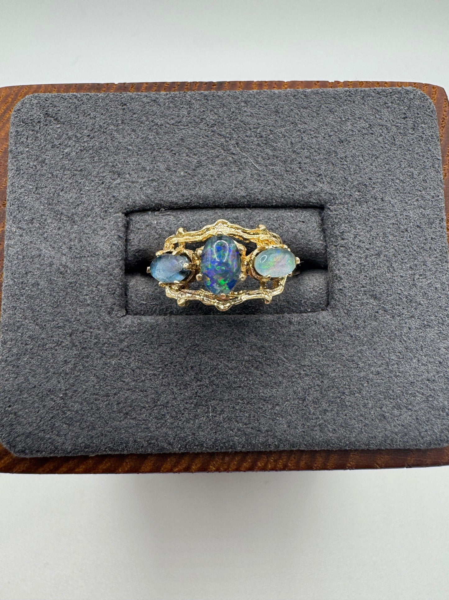 9ct gold black opal triplet ring