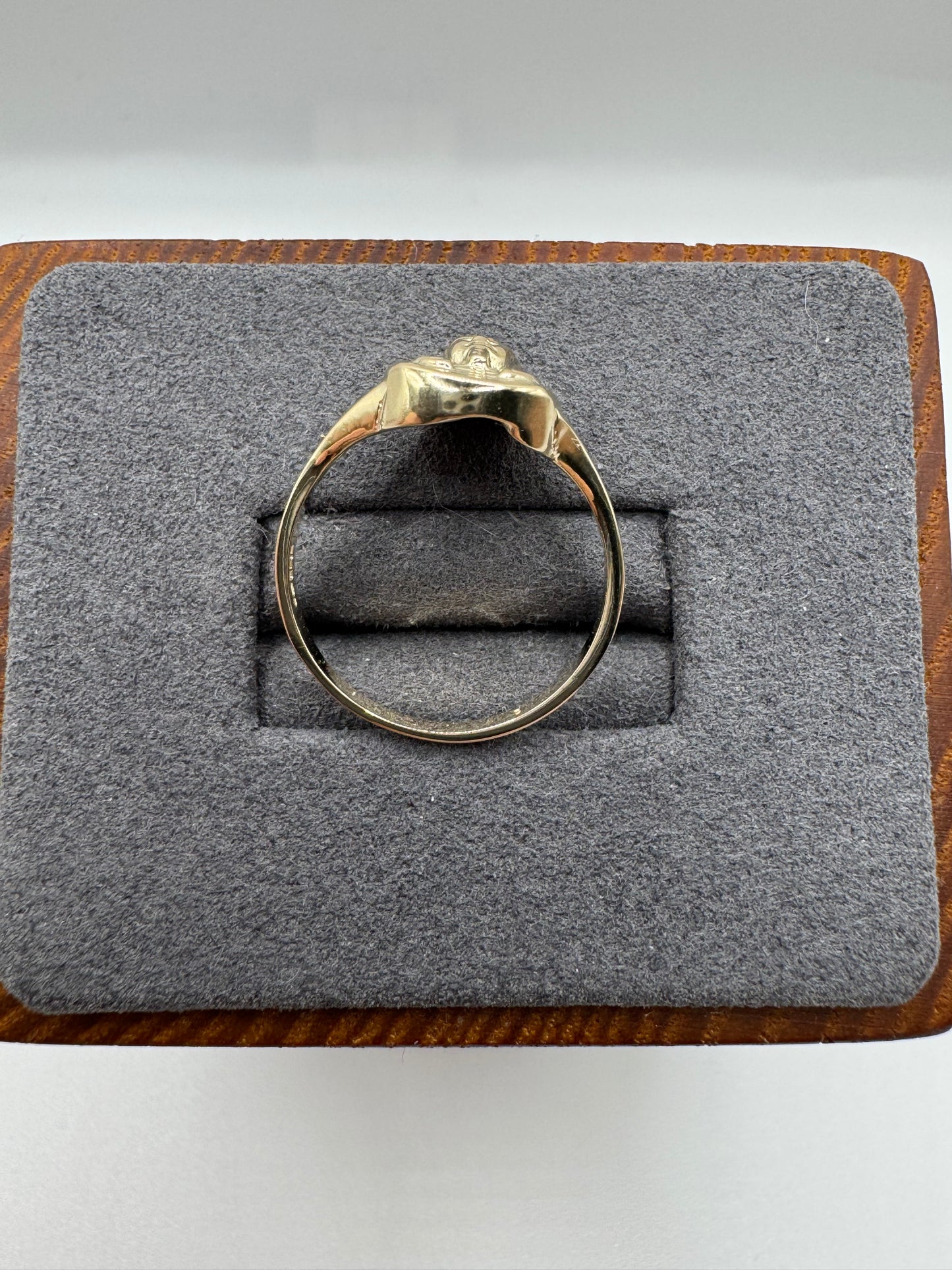 9ct gold tutankhamun ring