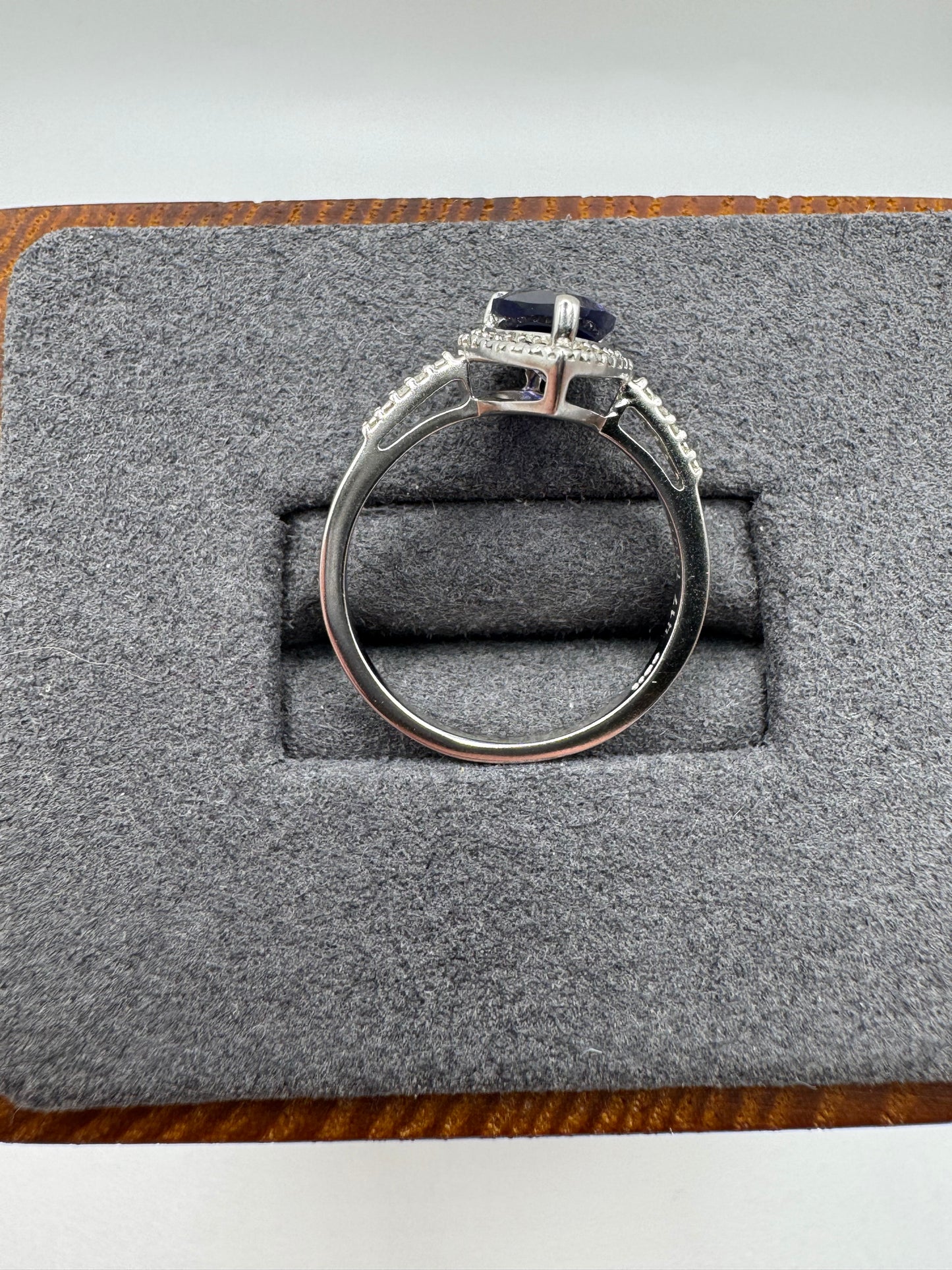 9ct white gold tanzanite and diamond ring