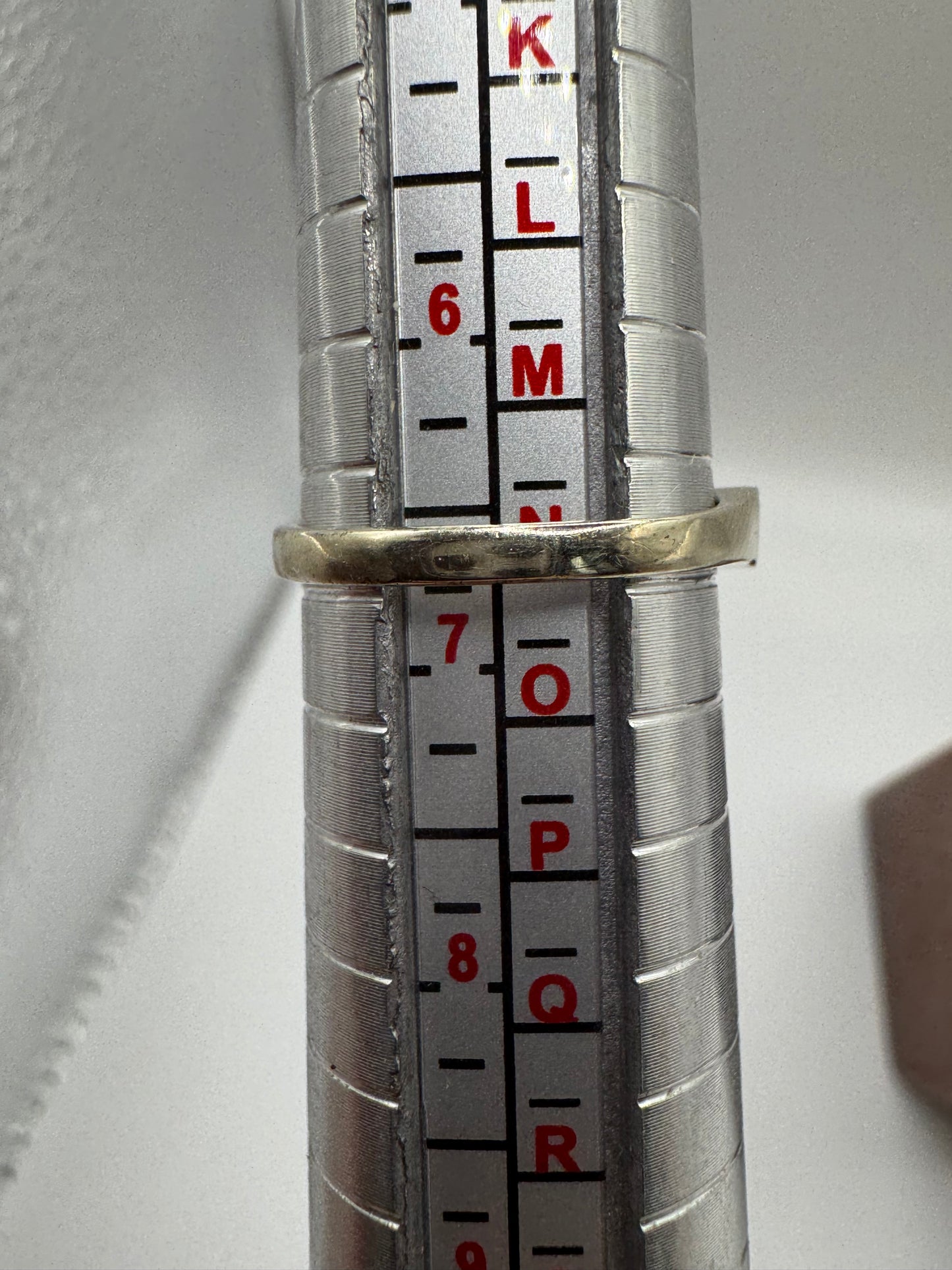 9ct gold sapphire ring