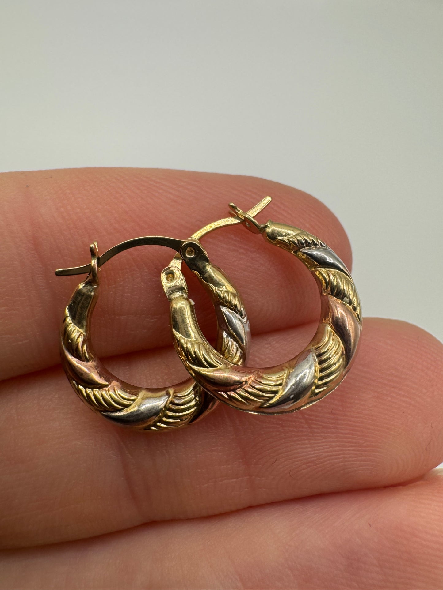 9ct tri-gold patterned creole earrings