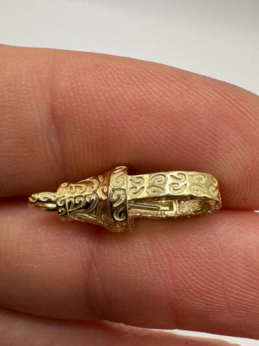 9ct gold 20mm engraved clasp