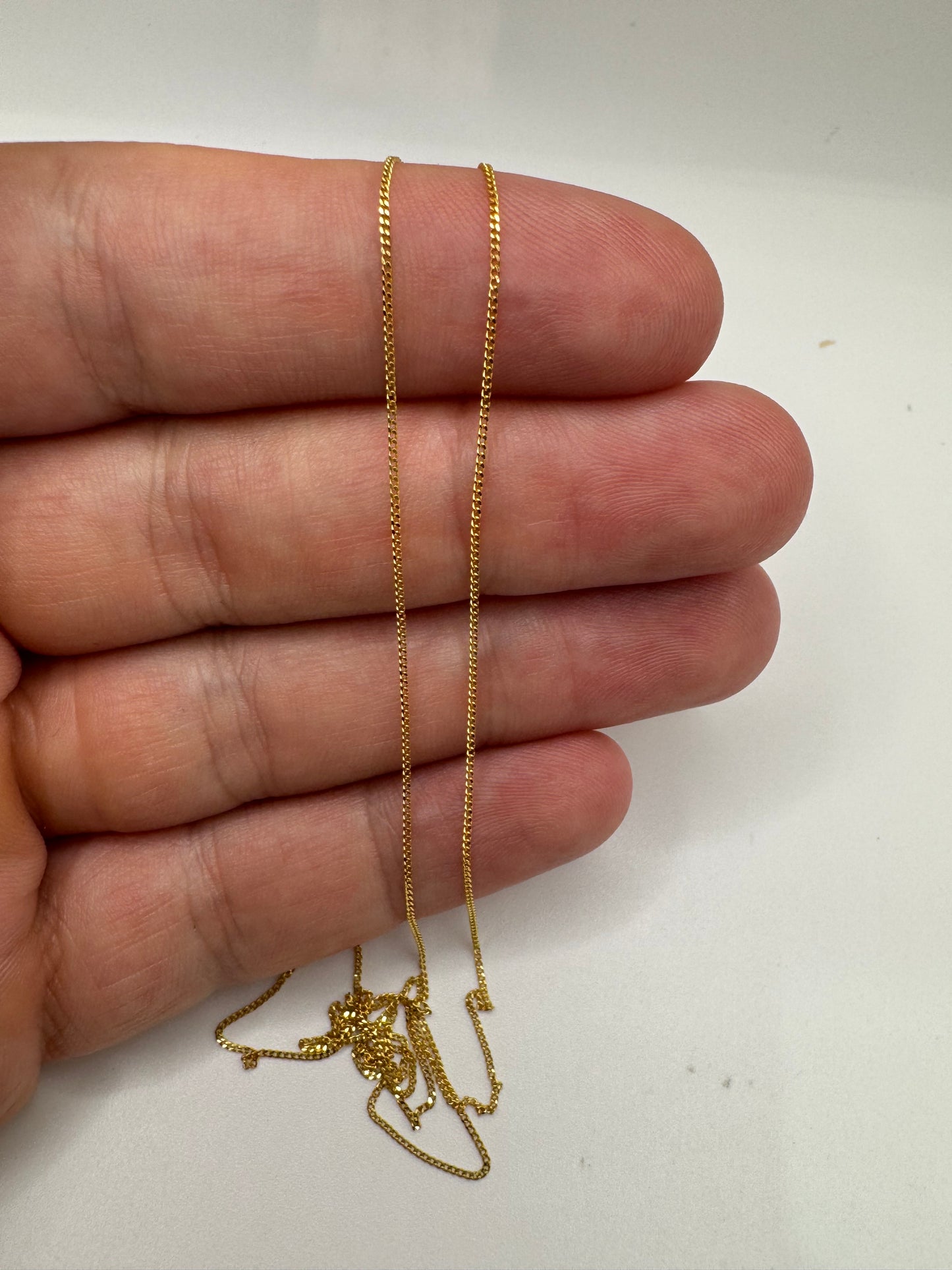 9ct gold chain 23