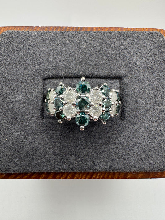 14ct white gold 1.5ct teal and white diamond cluster ring