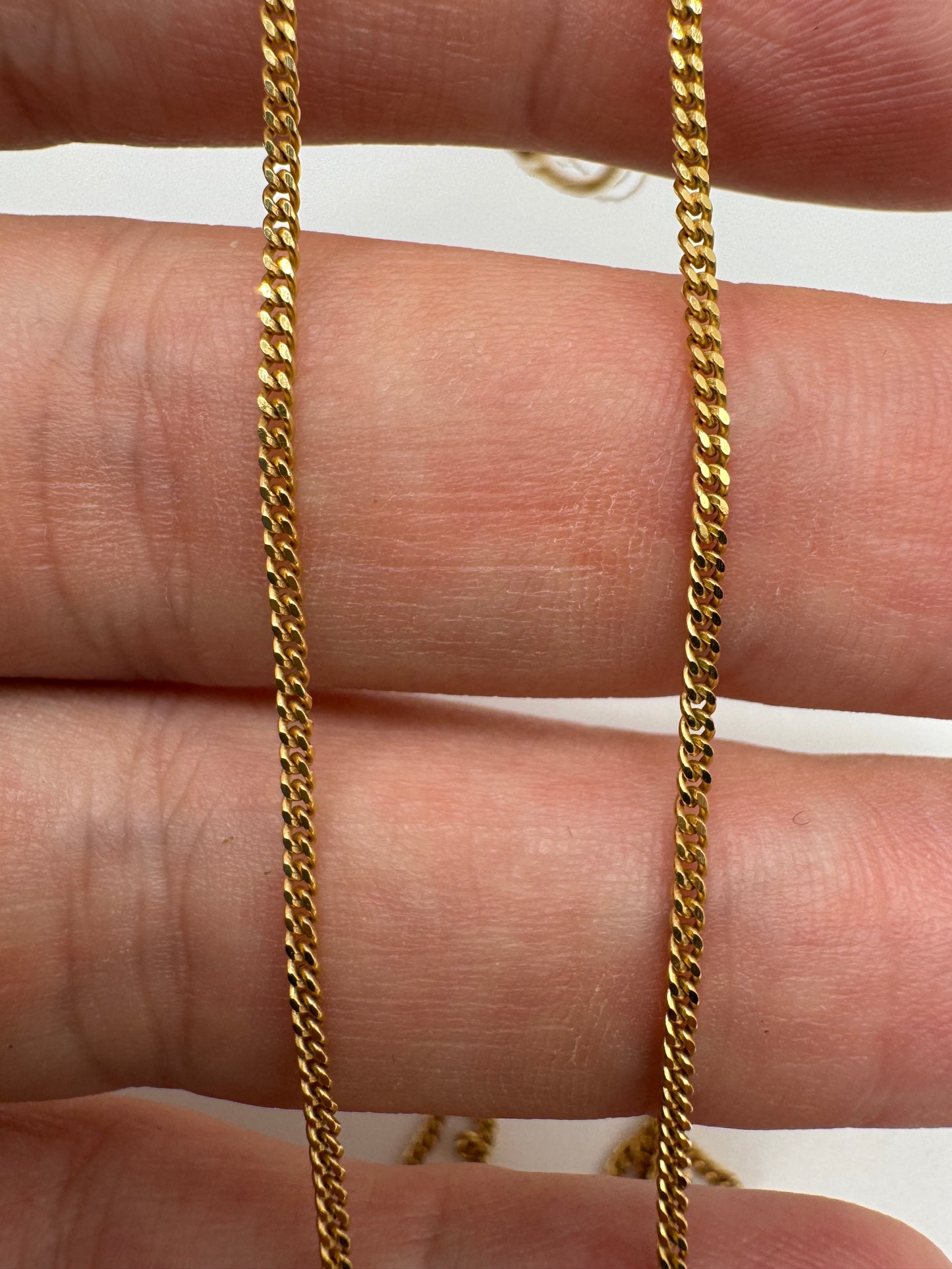 9ct gold chain 2 20”