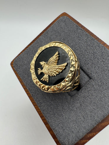 9ct gold onyx eagle crest ring