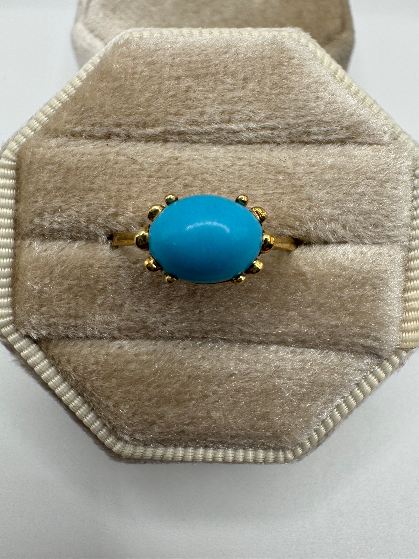 9ct gold turquoise ring