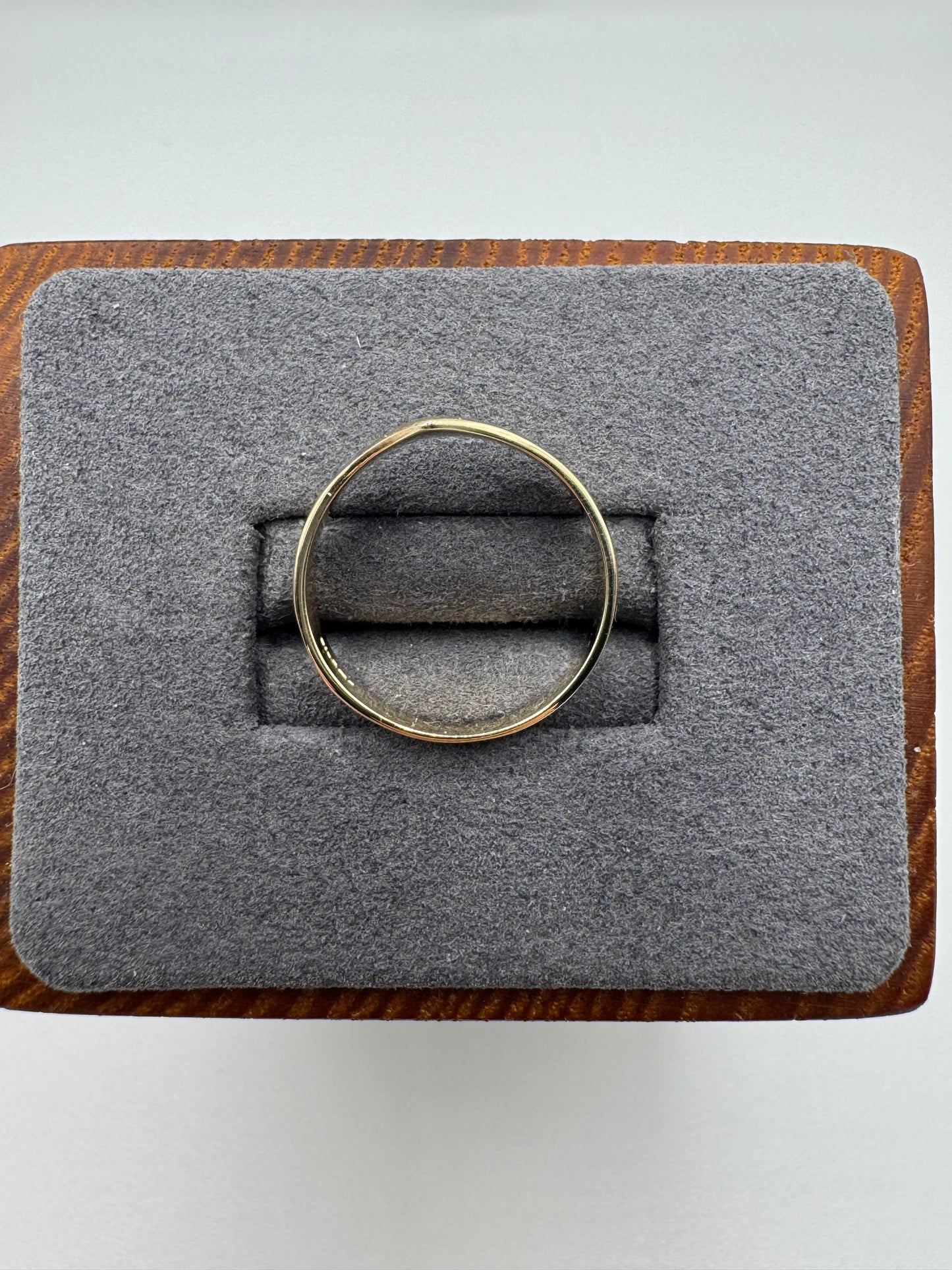 9ct gold wishbone ring