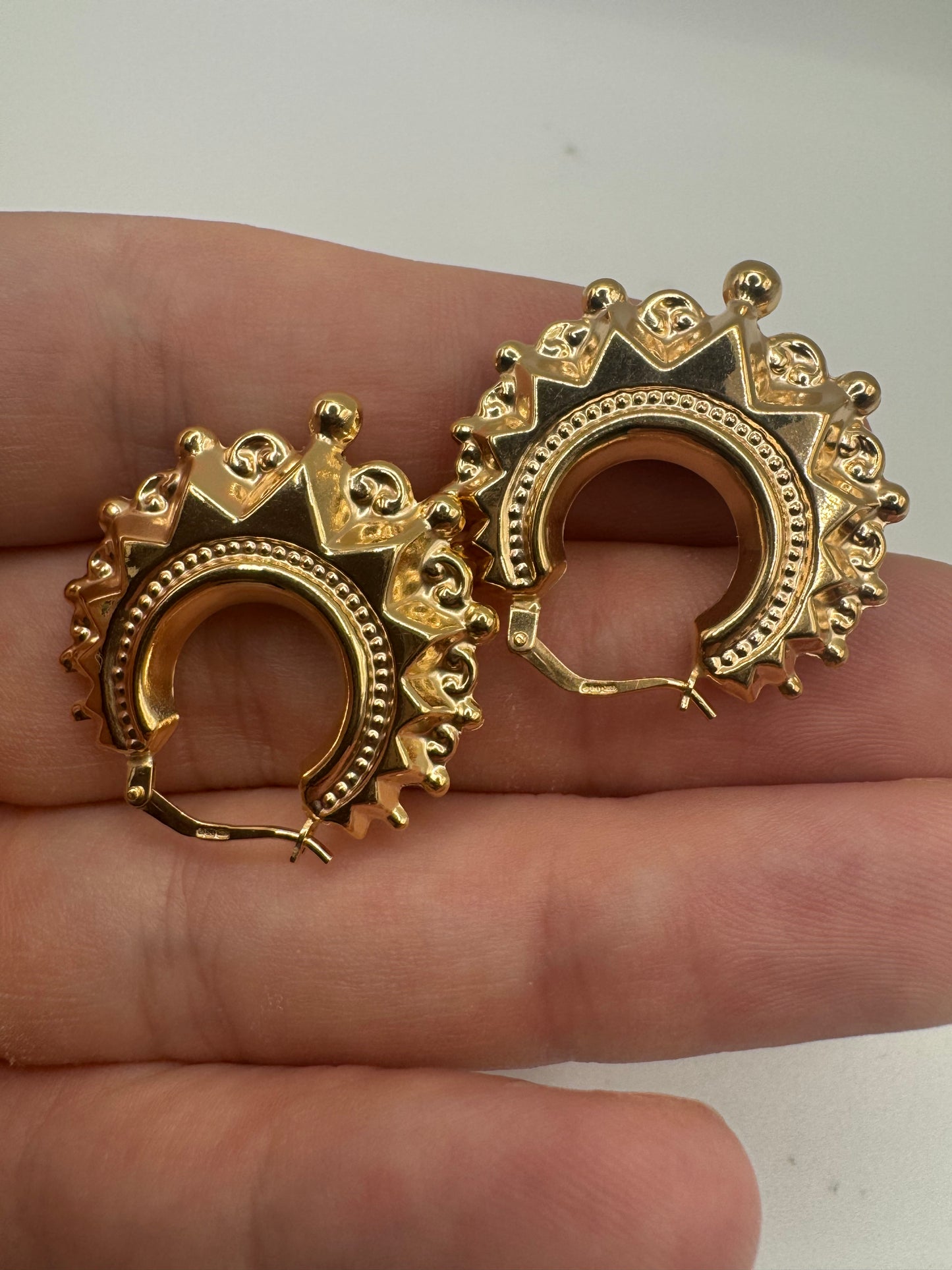 9ct gold spike creole earrings