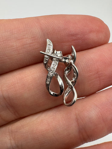 9ct white gold diamond earrings