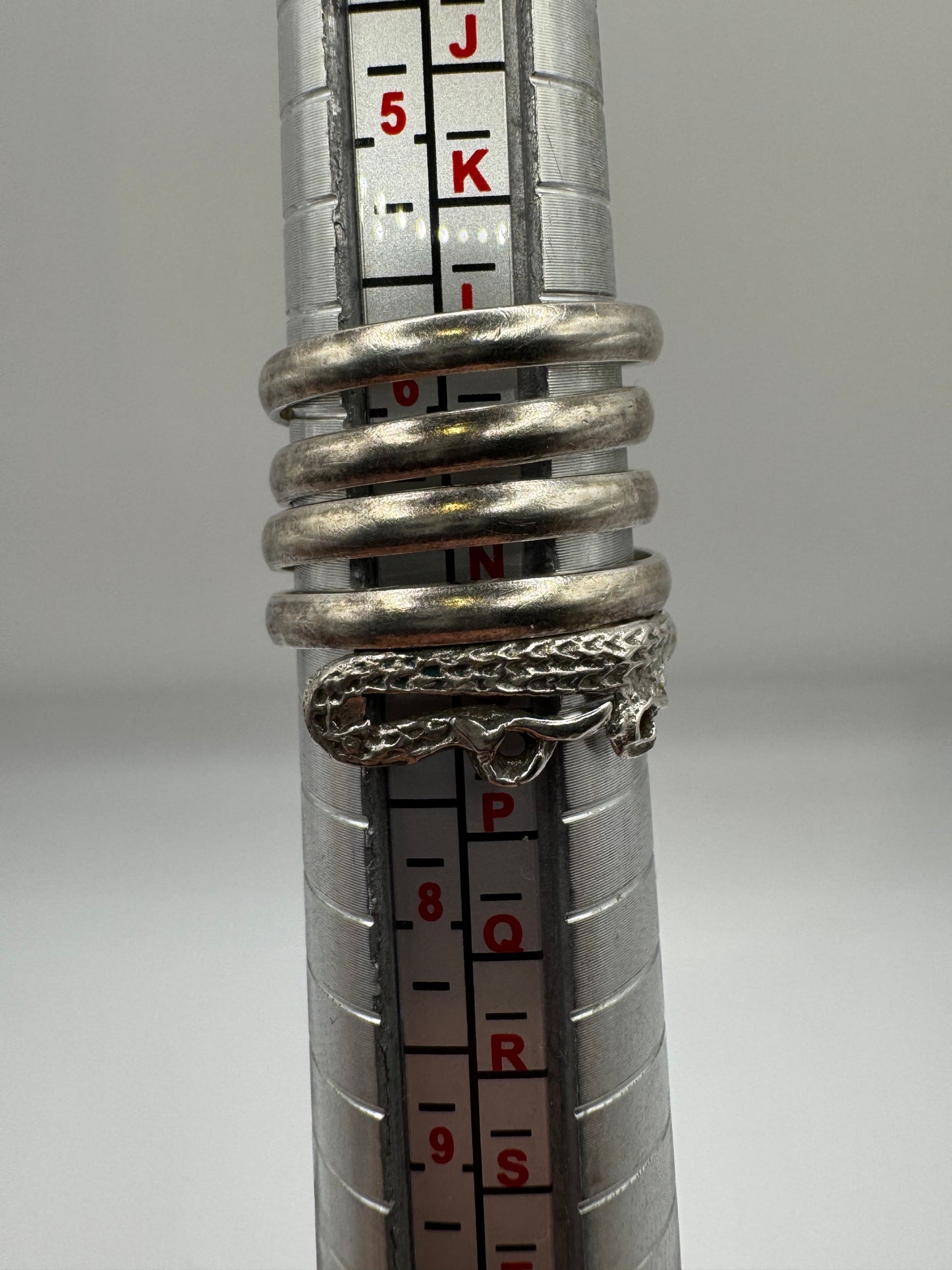 Silver snake ring (6.75-N)