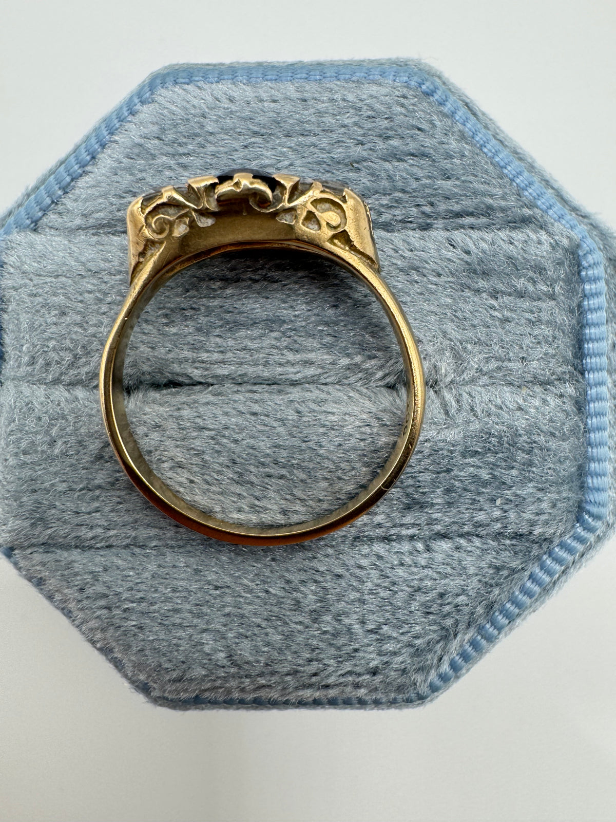 Vintage 9ct gold garnet and zircon ring